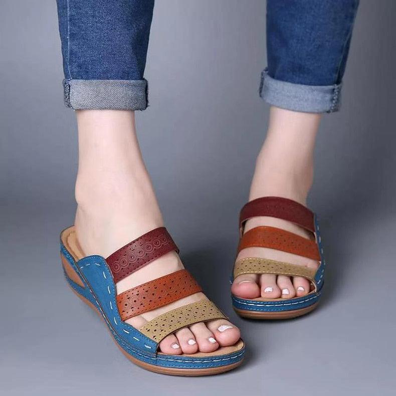 Women’s Vintage Leather Low Heel Casual Summer Slip-On Sandals