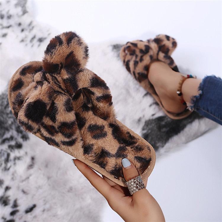 Leopard Print Faux Fur Flip Flop Slippers with Bow Decoration