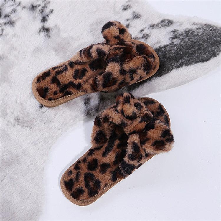 Leopard Print Faux Fur Flip Flop Slippers with Bow Decoration