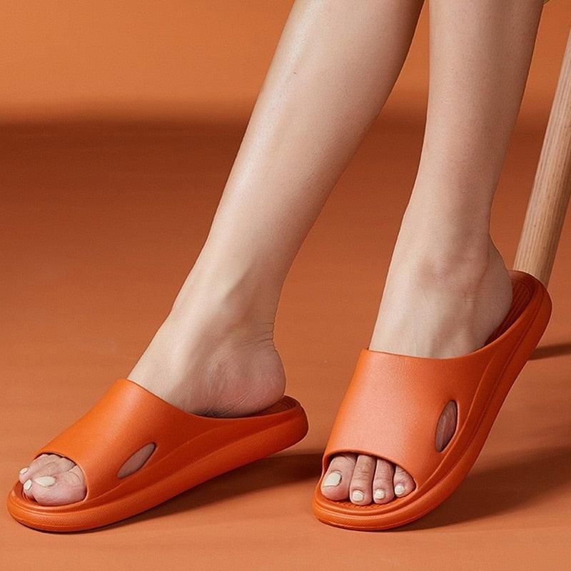 Unisex Ergonomic Cloud Slides - Non-Slip Quick-Drying Beach Sandals