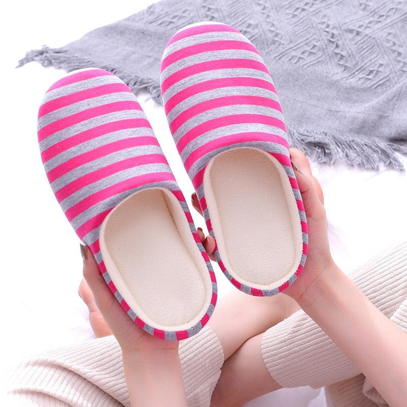 Women's Cat Face Furry Slippers – Soft Plush Warm House Shoes