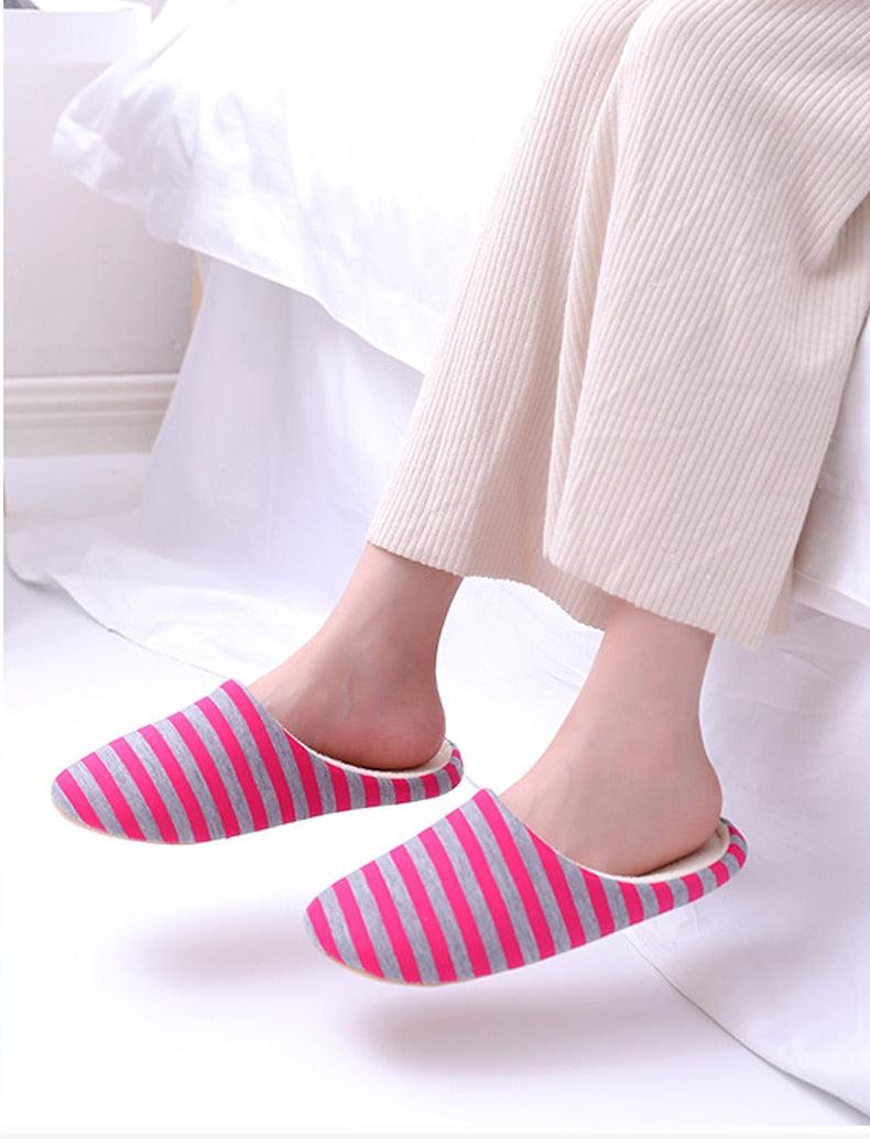 Women's Cat Face Furry Slippers – Soft Plush Warm House Shoes