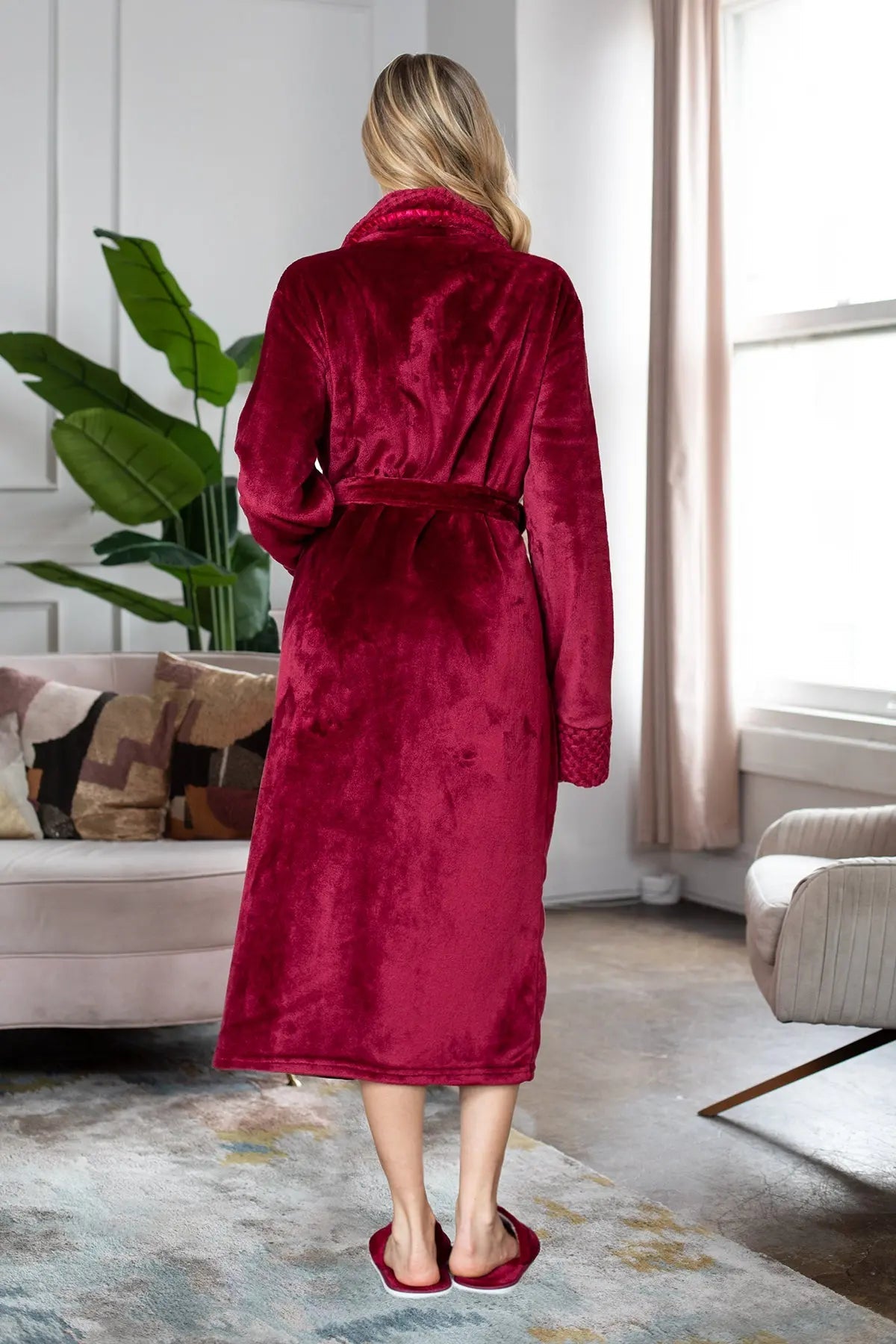 Women's Ultra Soft Plush Bathrobe - Cozy Loungewear Spa Robe - Image 5