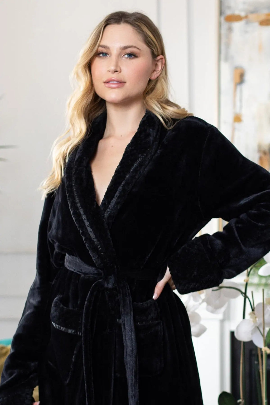 Women's Ultra Soft Plush Bathrobe - Cozy Loungewear Spa Robe - Image 18