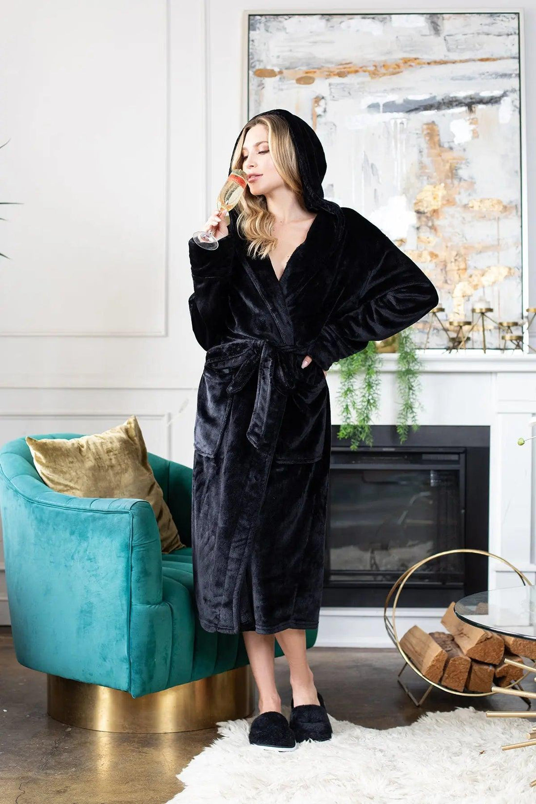 Women’s Plush Hooded Robe – Soft Spa-Worthy Loungewear - Image 4