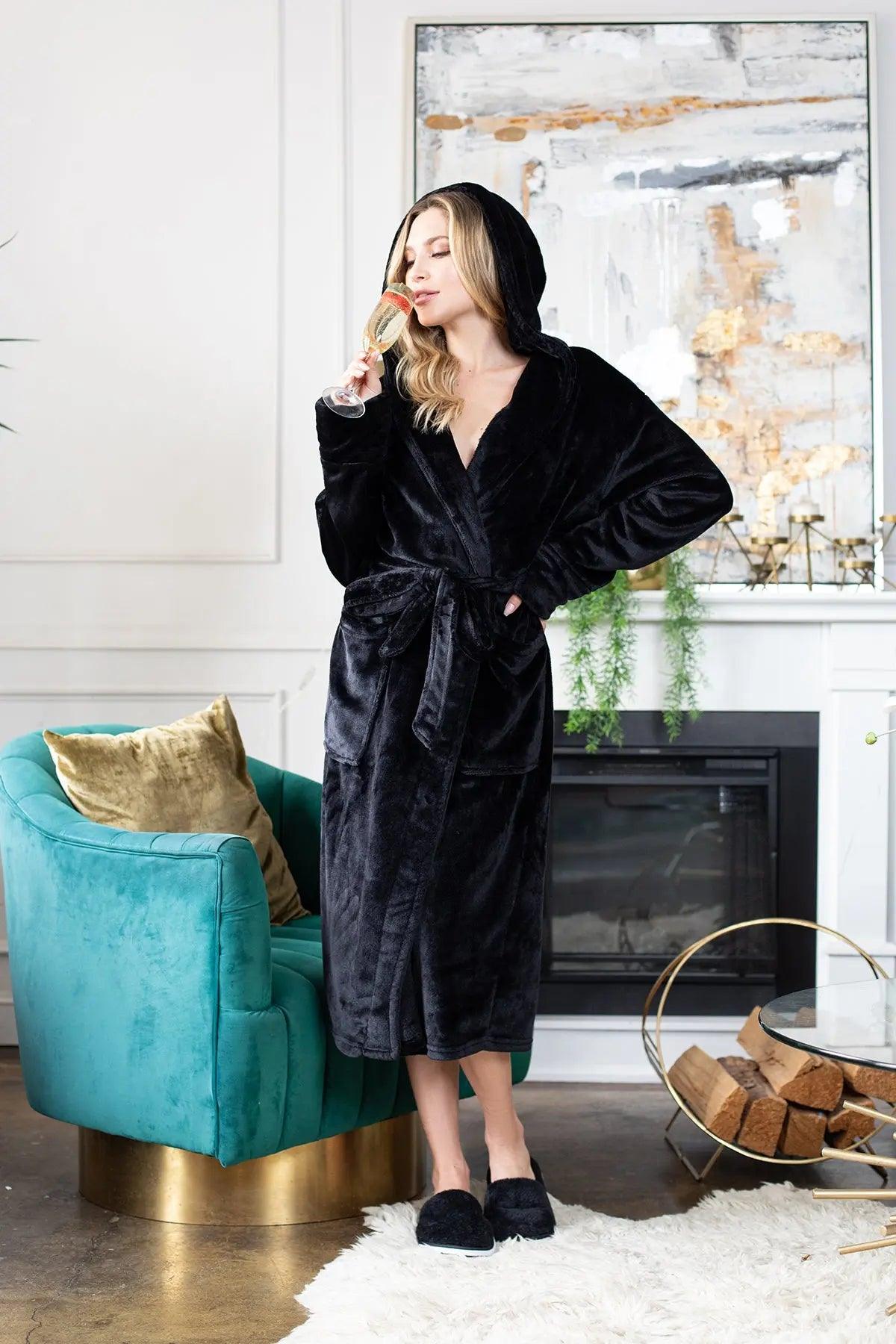 Women’s Plush Hooded Robe – Soft Spa-Worthy Loungewear - Image 4