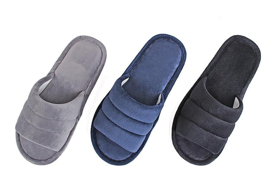 Women’s Plush Faux Fur Slippers with Memory Foam & Soft EVA Sole