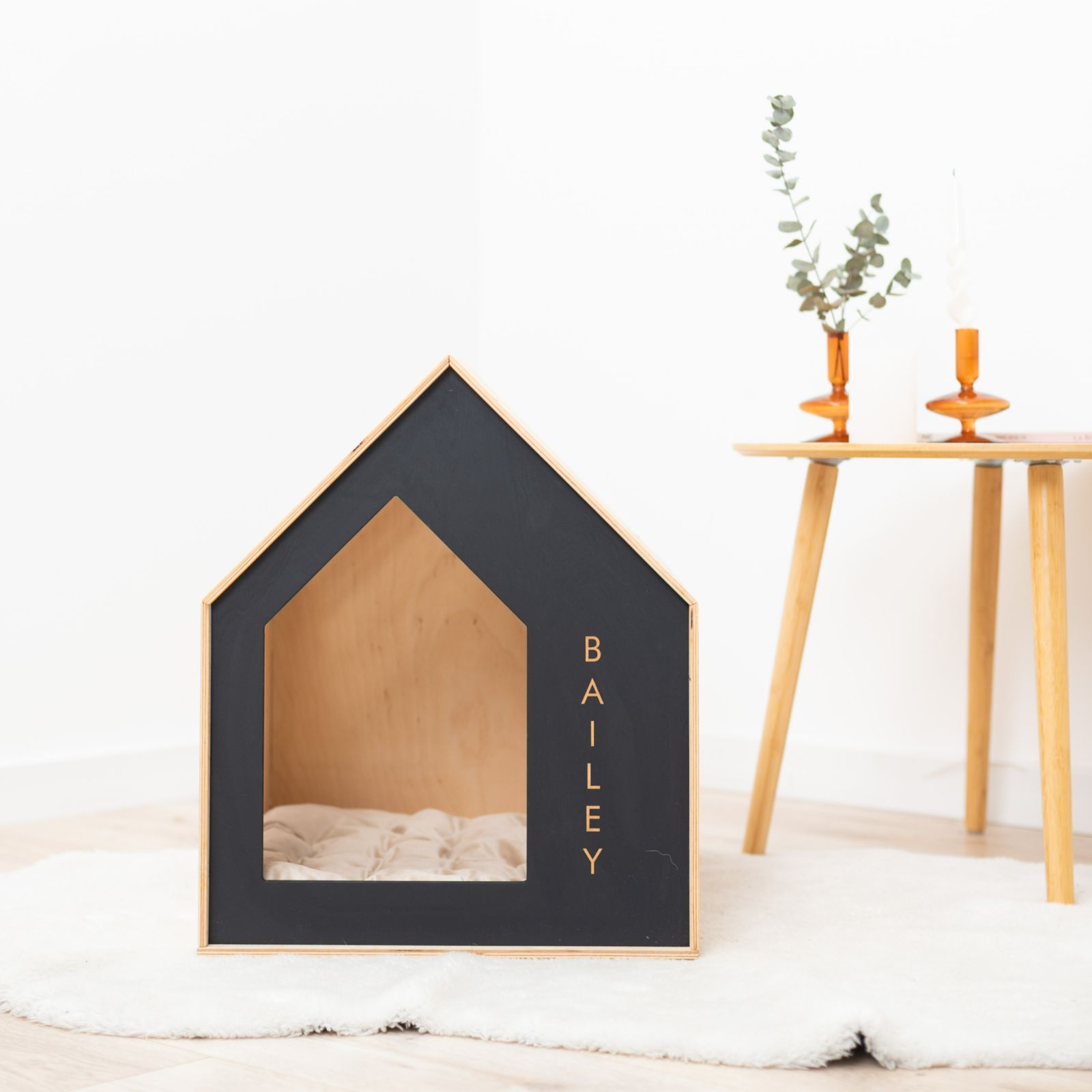 Durable Booth-Style Wooden Dog House in Classic Black