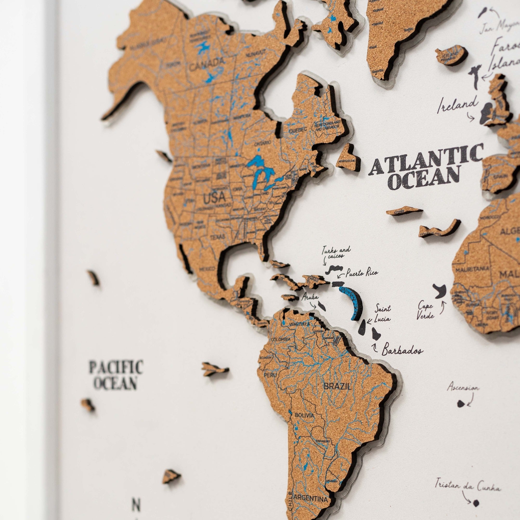 Map on Board LED 2.0 Cork Illuminated World Map Wall Decor