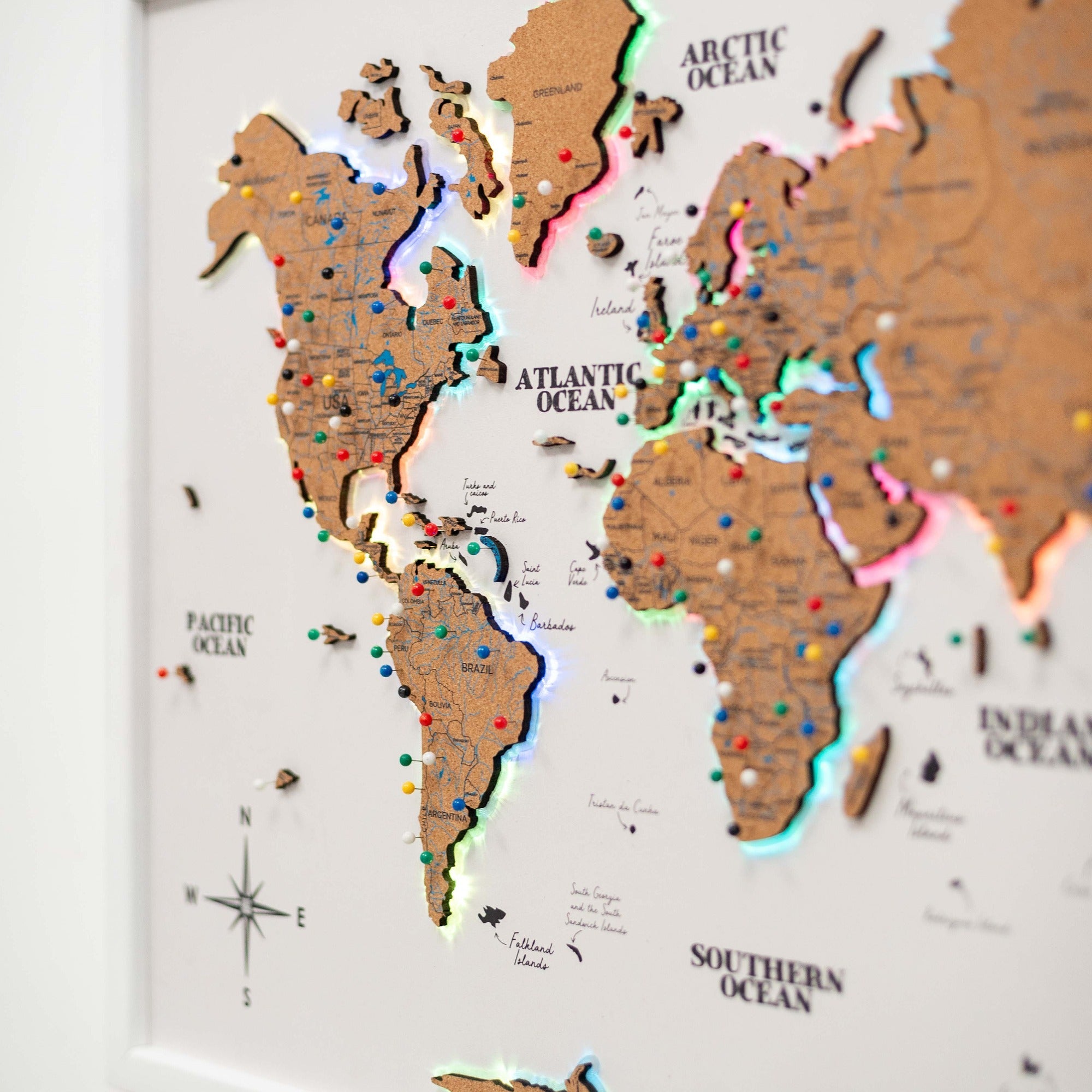 Map on Board LED 2.0 Cork Illuminated World Map Wall Decor
