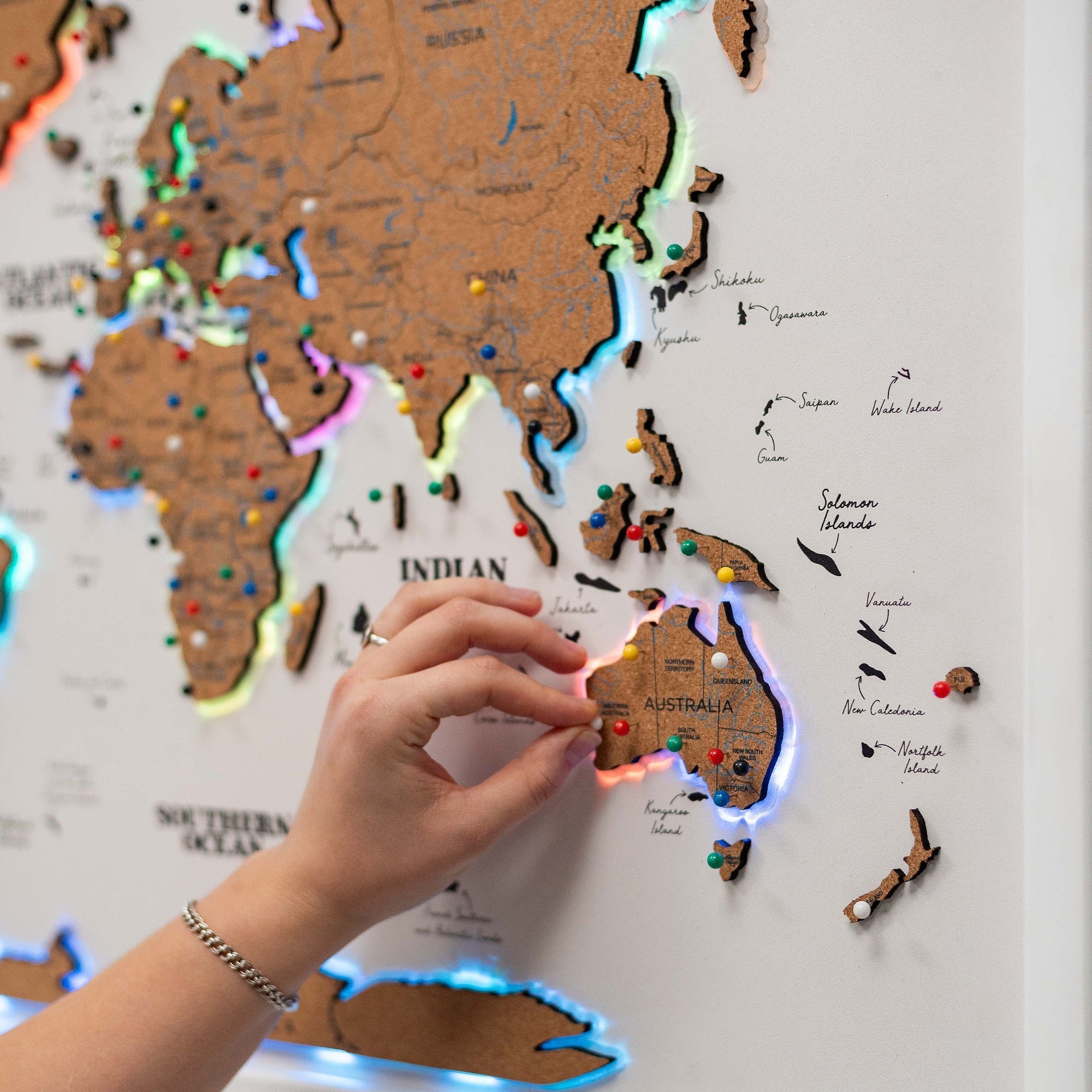 Map on Board LED 2.0 Cork Illuminated World Map Wall Decor