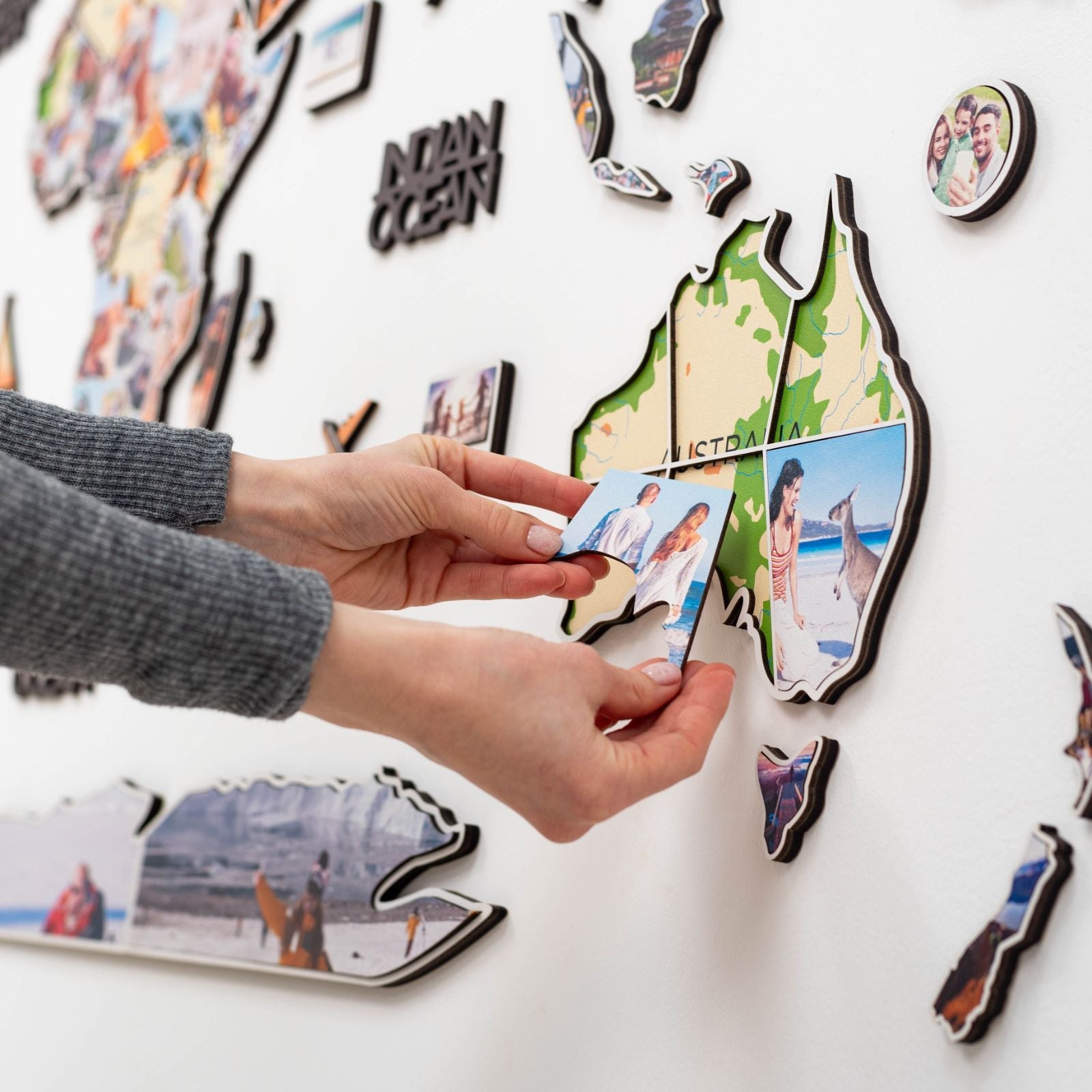World Photo Map Physical Edition for Global Travel Memories