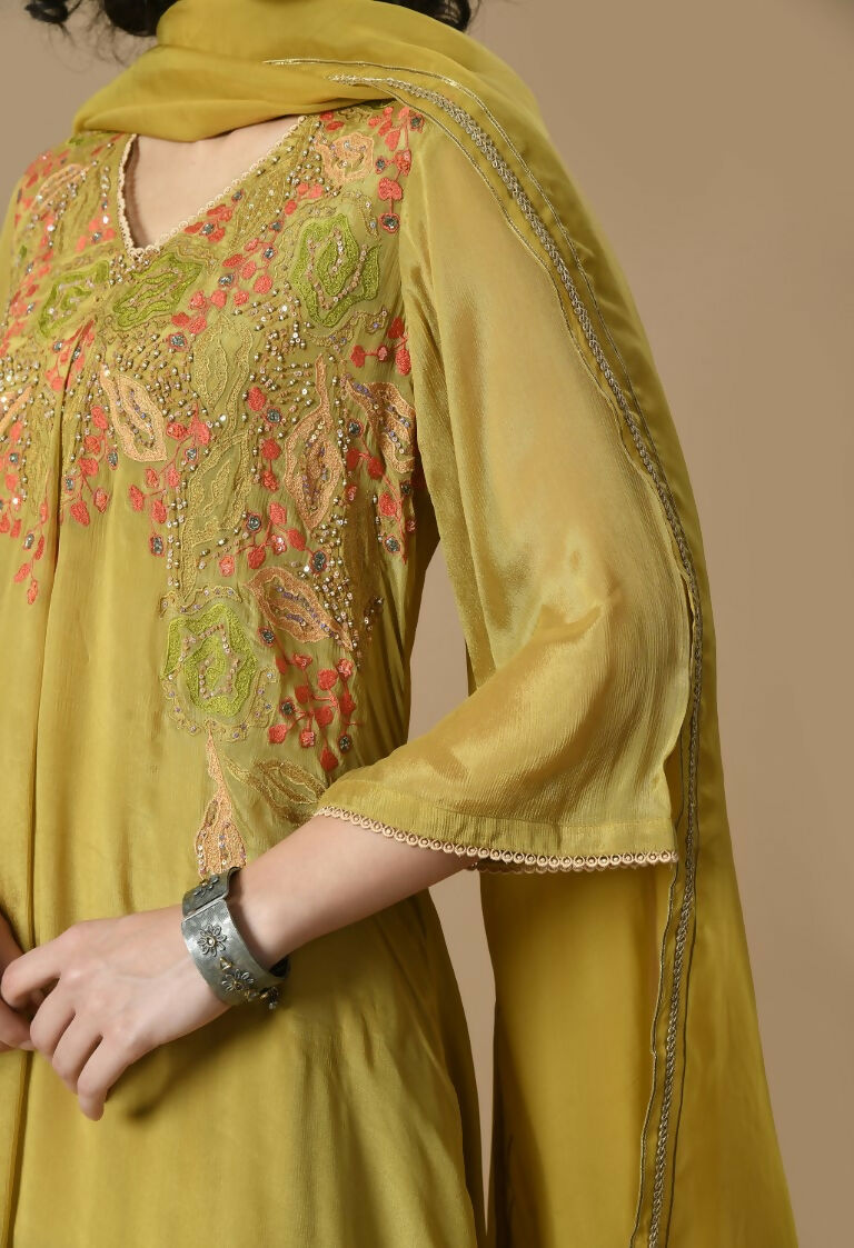 Mehendi Chinnon Kurta Set with Organza Dupatta