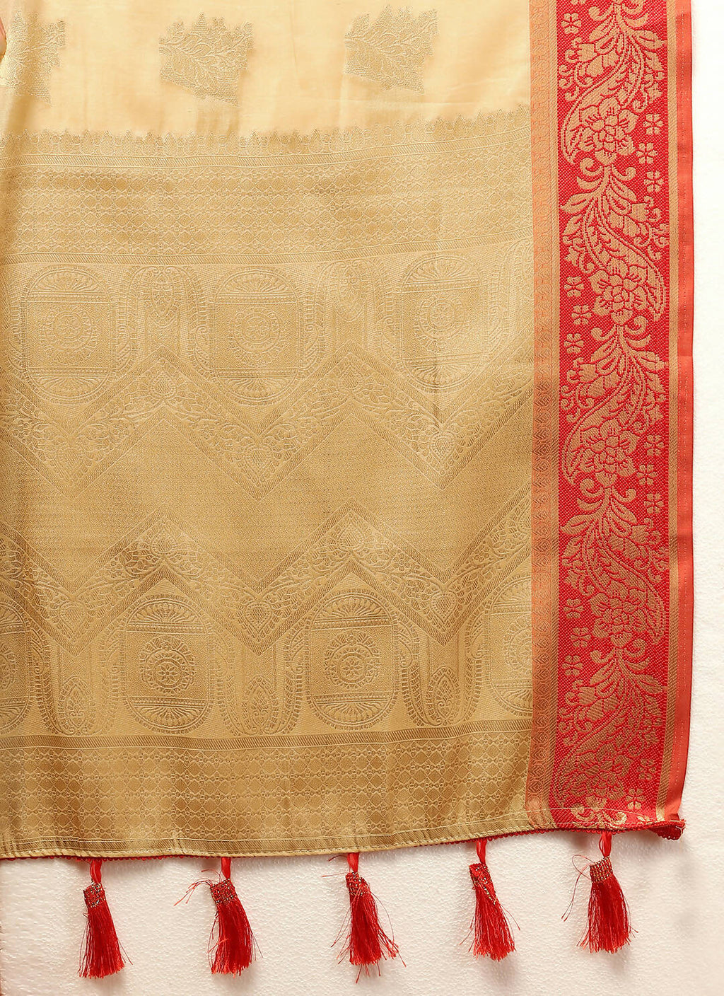 Cream Cotton Saree with Elegant Zari Weaving Design