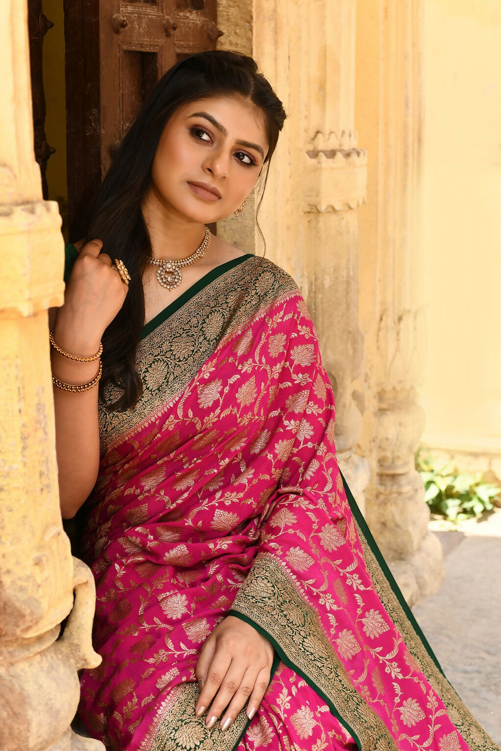 Pink Crepe Chiffon Pure Handloom Banarasi Silk Saree