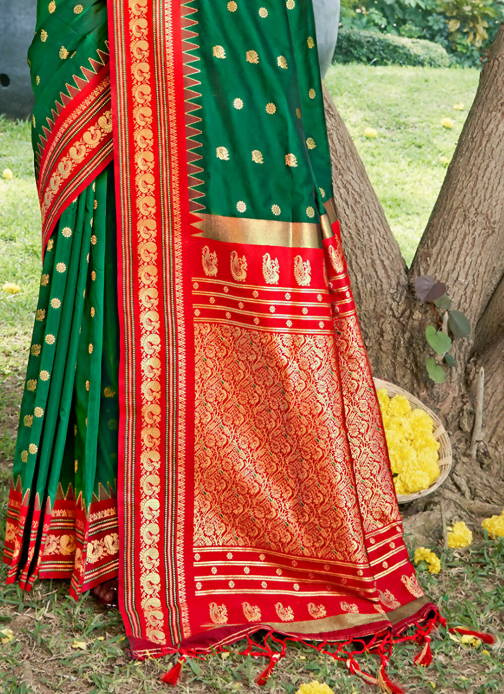 Green Soft Silk Saree with Matching Blouse Piece
