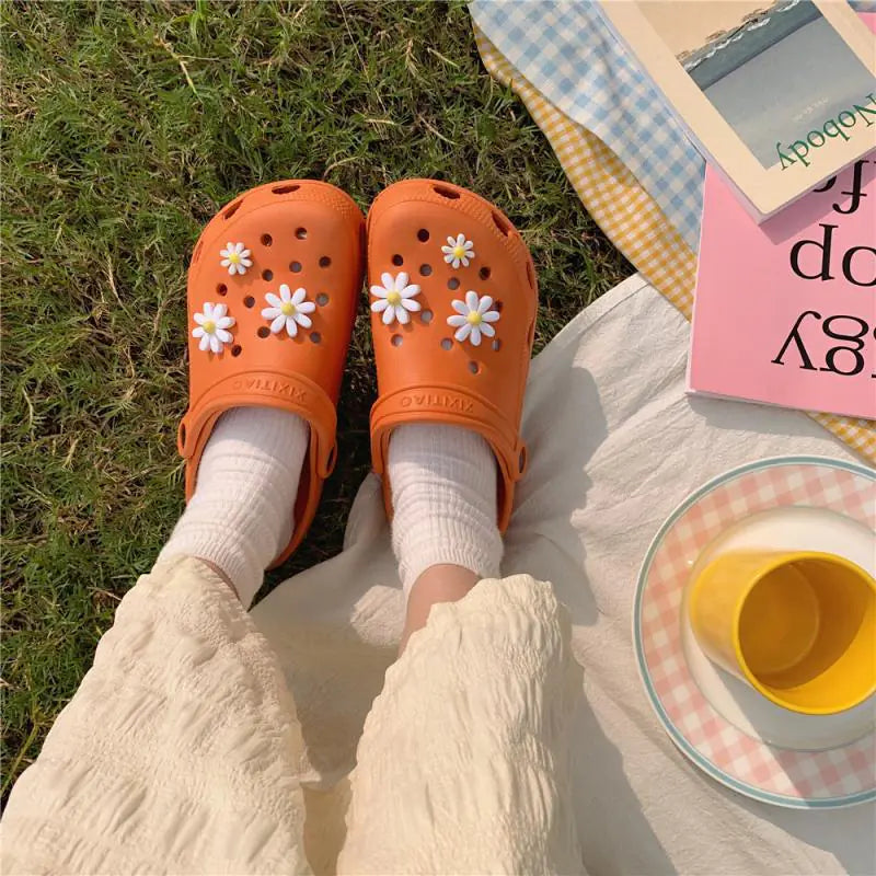 Men's and Women's Summer Hole Sandals and Slippers
