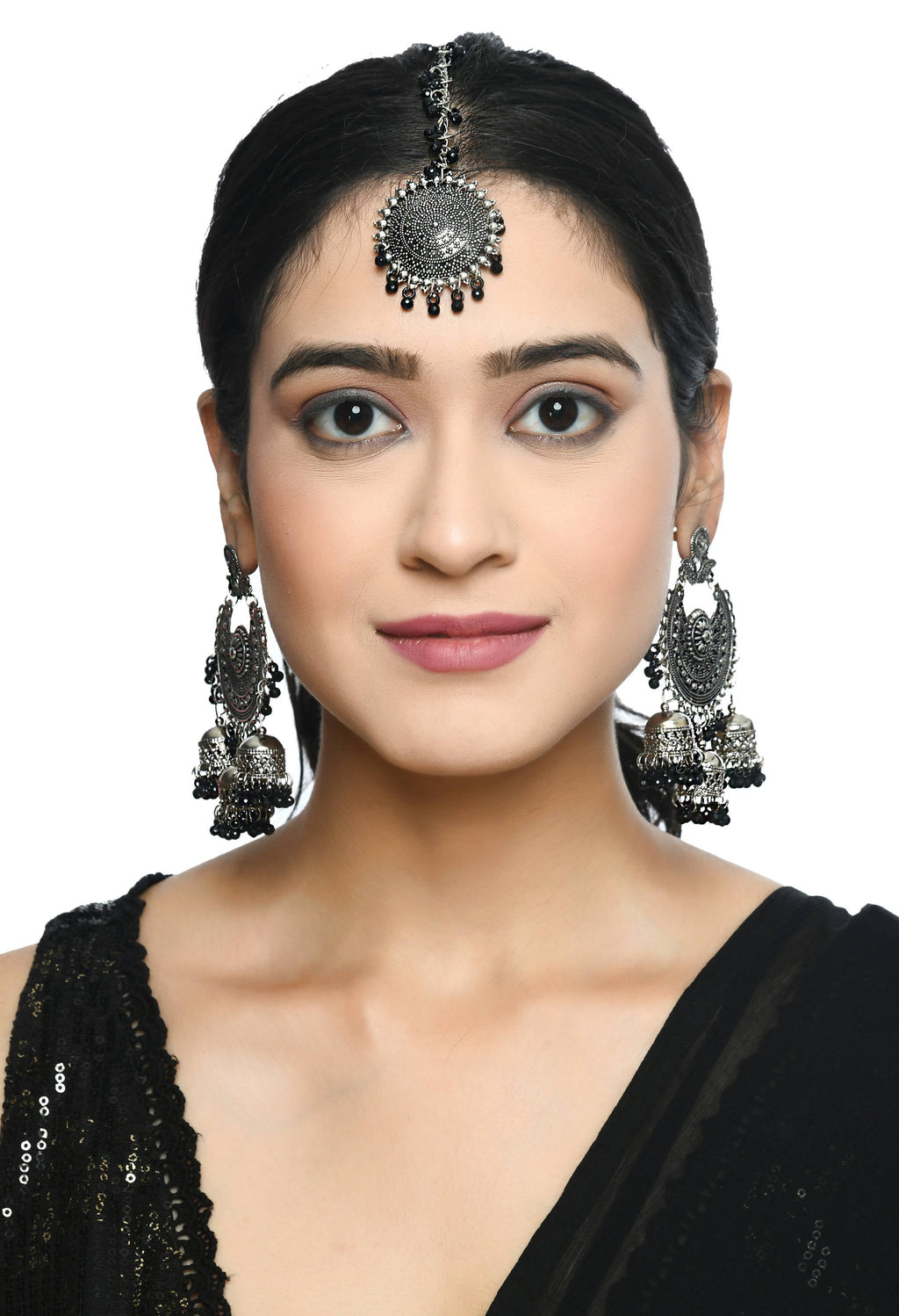 Traditional Kundan Jhumka Earrings with Matching Maang Tikka