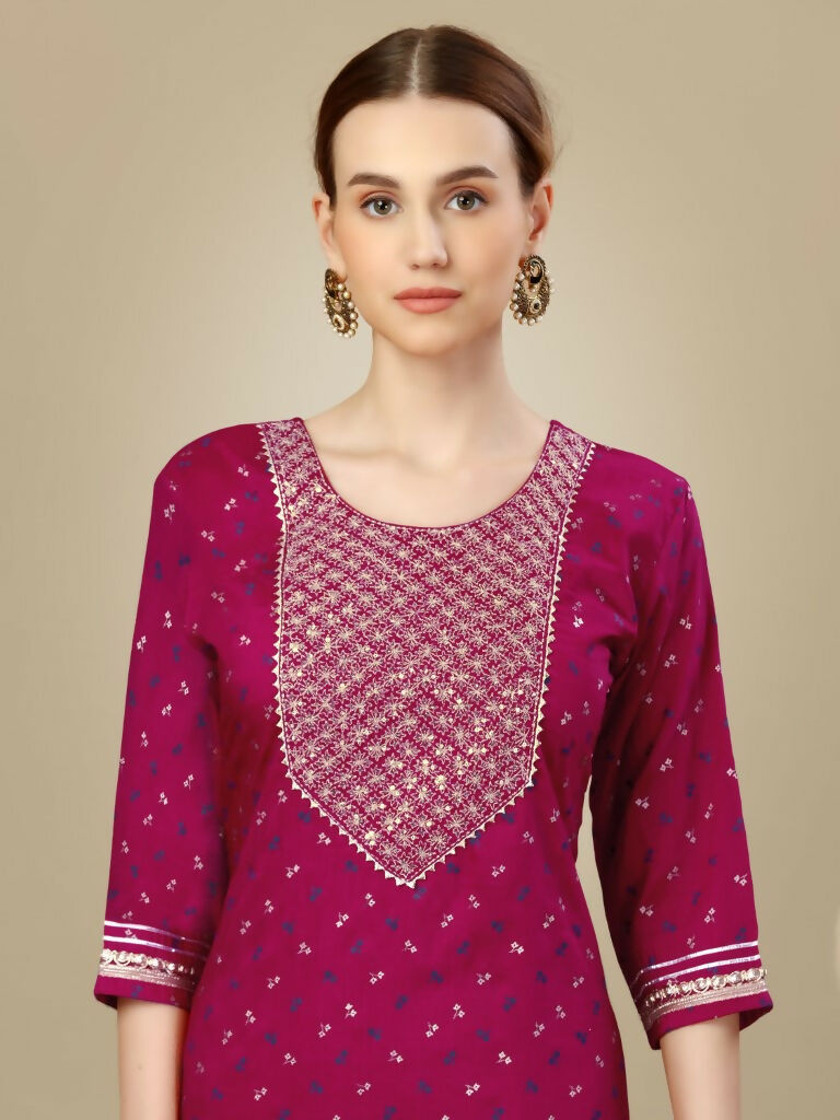 Women's Rani Pink Silk Blend Embroidered Straight Kurta Set