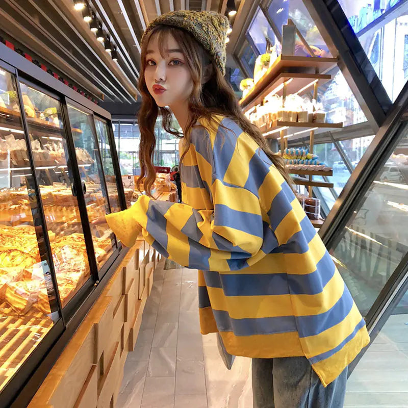Women's Striped Long Sleeve Crewneck Pullover Sweatshirt - Image 3