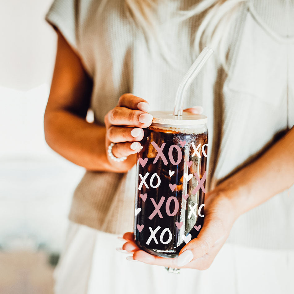 XOXO Glass Can Cup 20oz with Bamboo Lid and Glass Straw - Image 4
