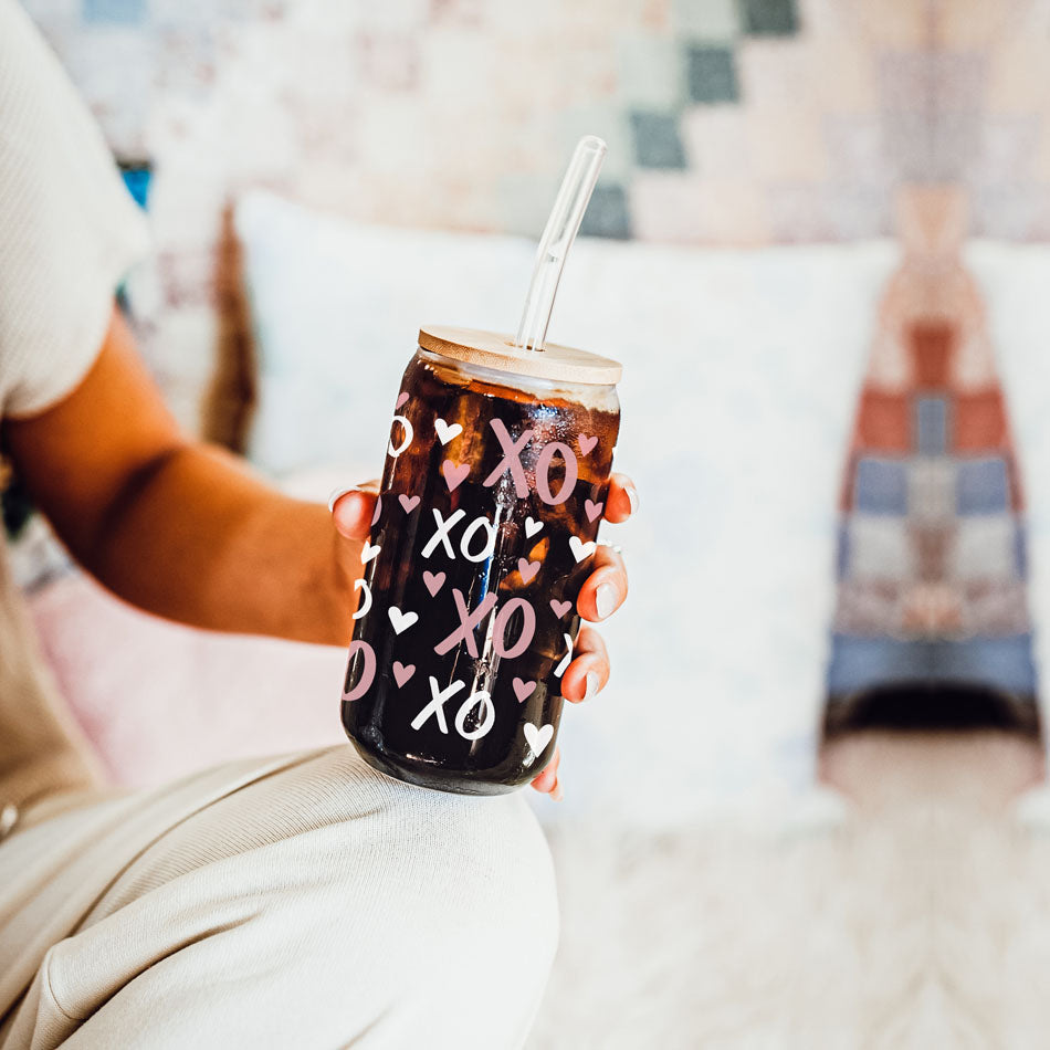 XOXO Glass Can Cup 20oz with Bamboo Lid and Glass Straw - Image 13