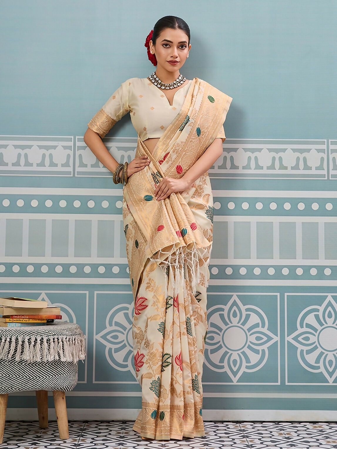 Elegant Cream Silk Saree with Matching Silk Blouse Piece