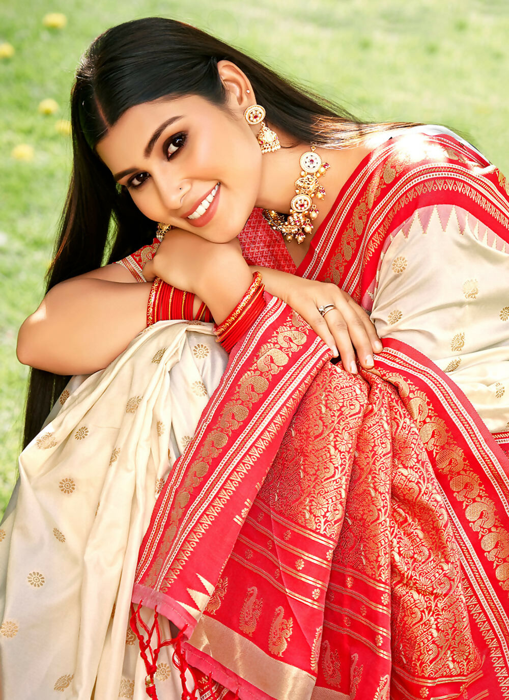 Cream Soft Silk Saree with Matching Blouse Piece