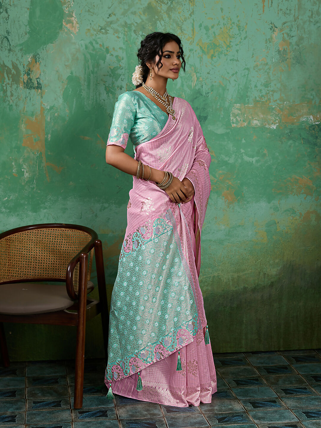 Pink Linen Cotton Saree with Matching Blouse Piece