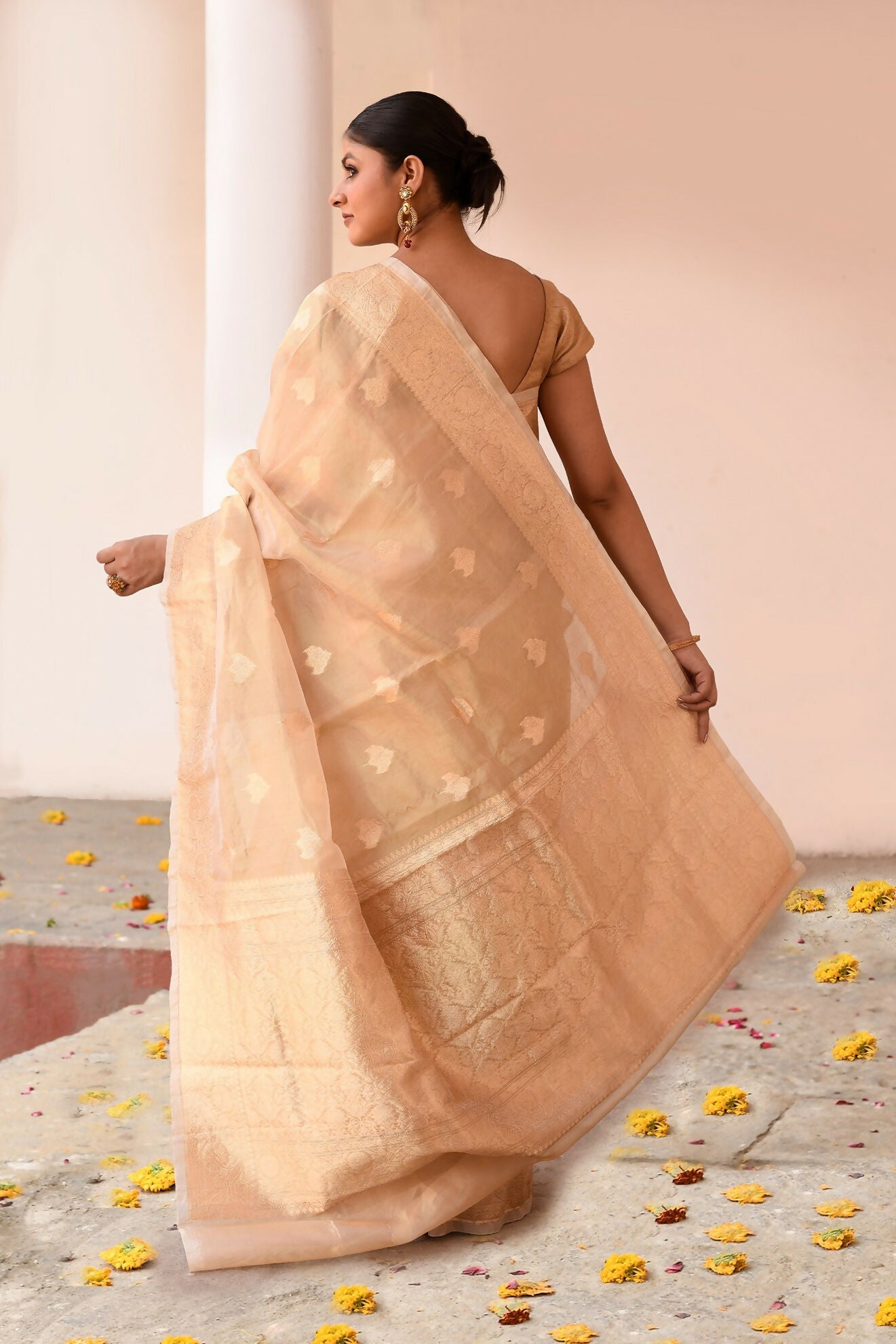 Gold Banarasi Kora Tissue Pure Handloom Silk Saree