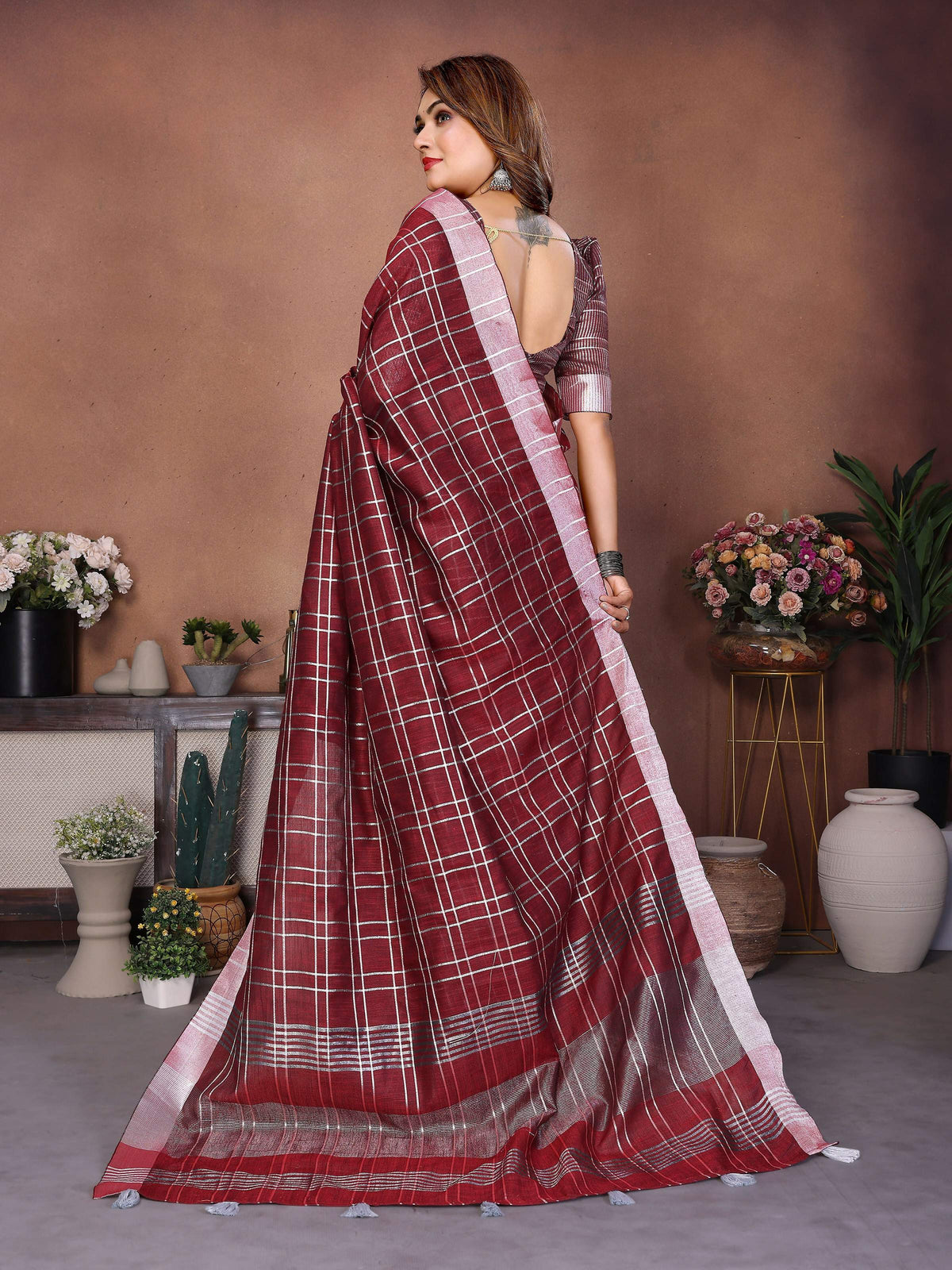 Red Linen Weaving Saree with Traditional Ethnic Drape