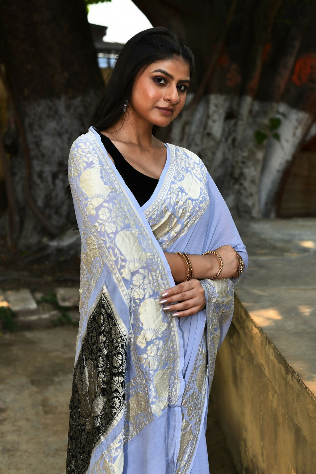 Silver Crepe Chiffon Pure Handloom Banarasi Silk Saree