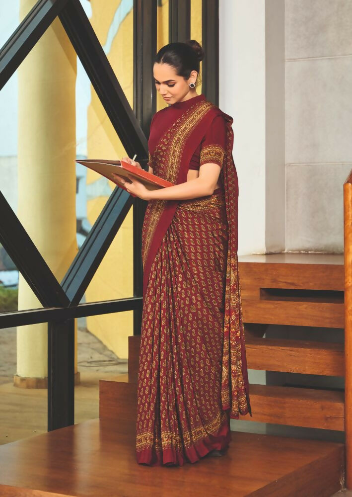 Red Crepe Silk Saree with Traditional Print for Party Wear