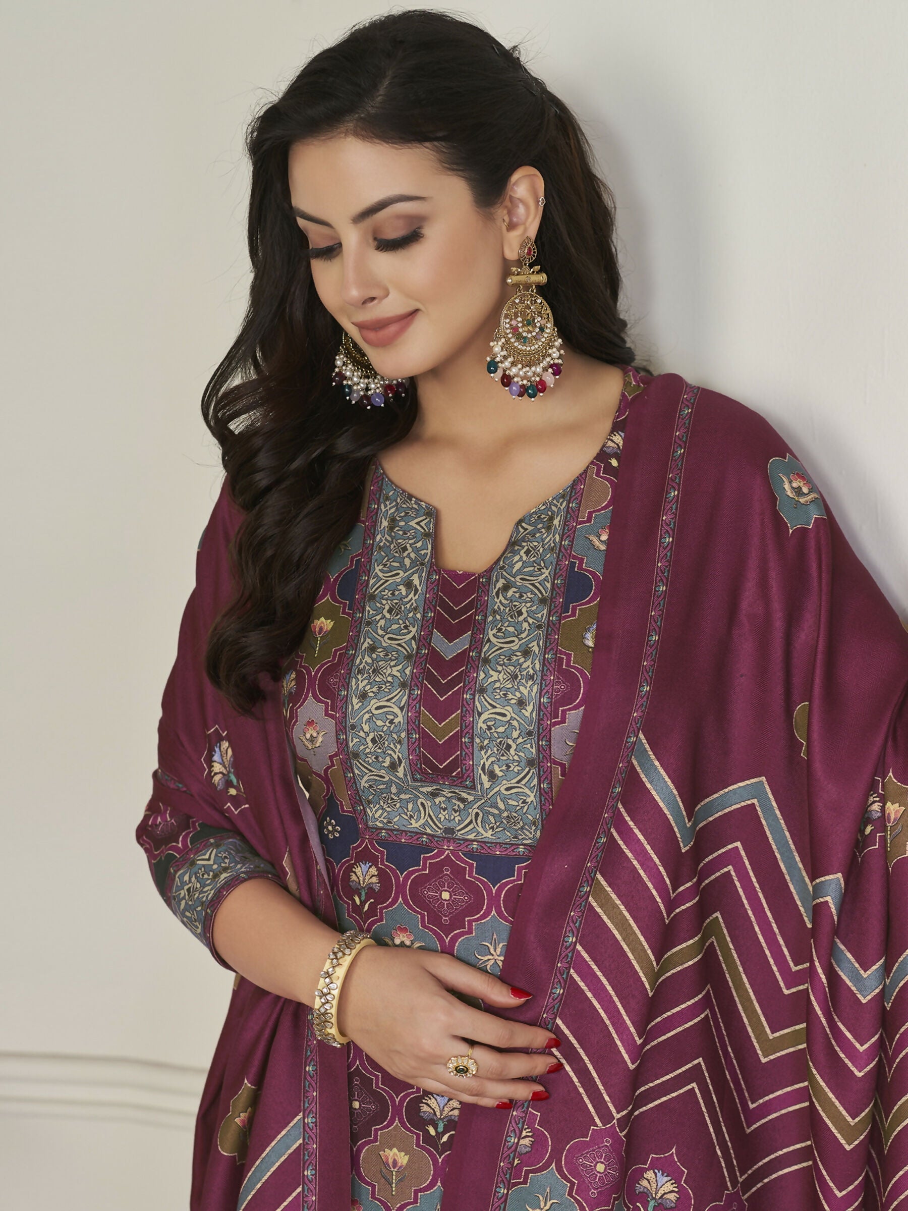 Women's Multicolor Pashmina Digital Printed Straight Kurta Set