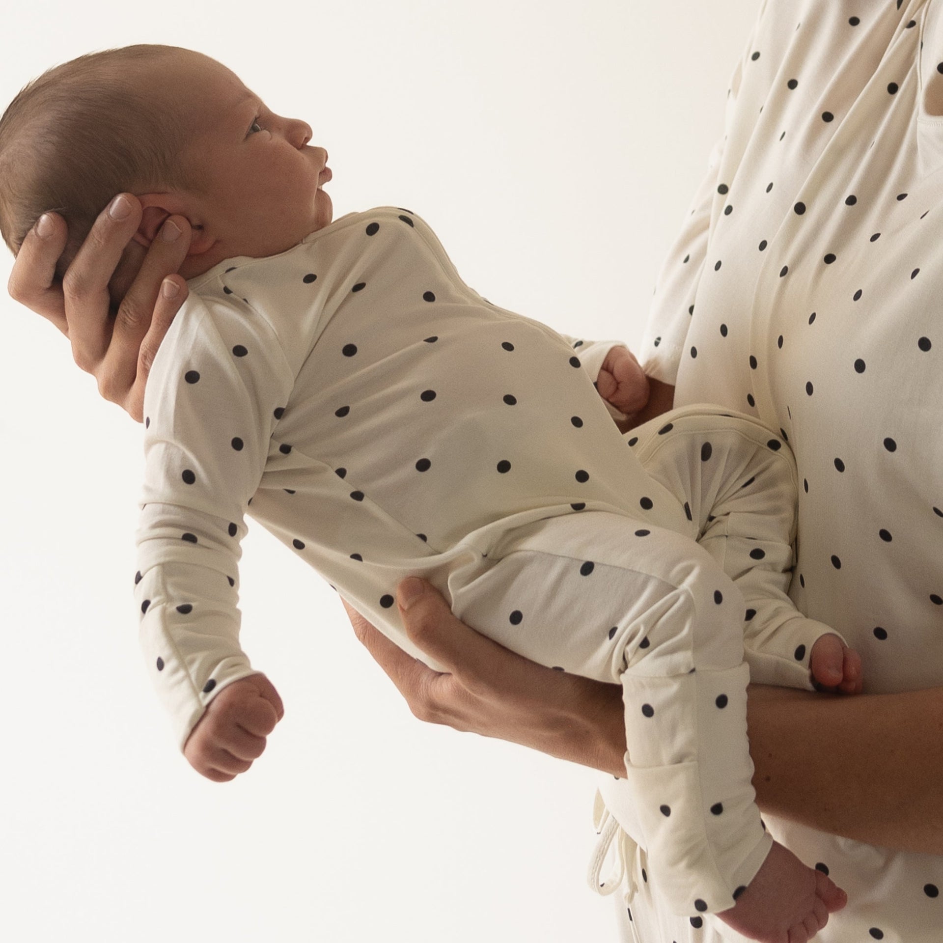 Annie Bamboo Zip Pajamas – Minimalist Baby Sleepwear