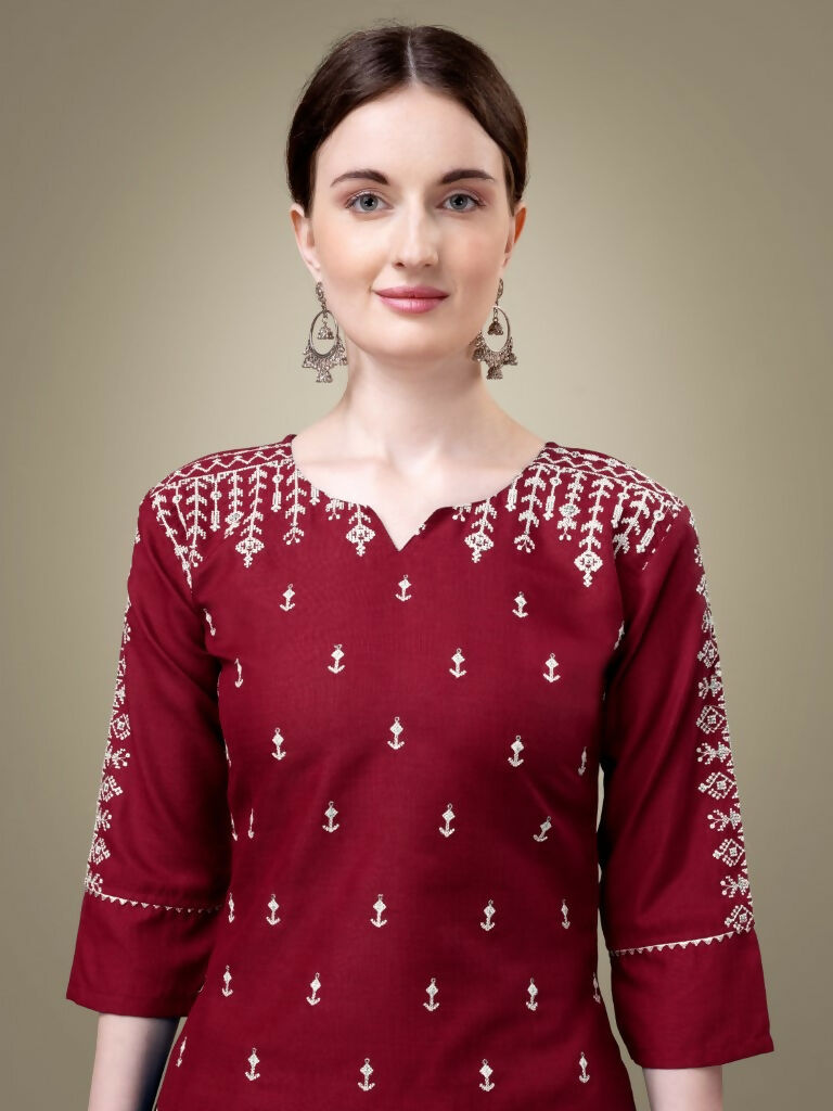 Women's Maroon Cotton Blend Embroidered Kurta Set with Sequence