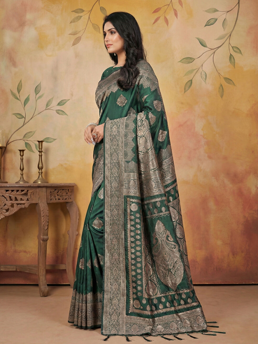 Green Silk Blend Saree with Matching Blouse Piece